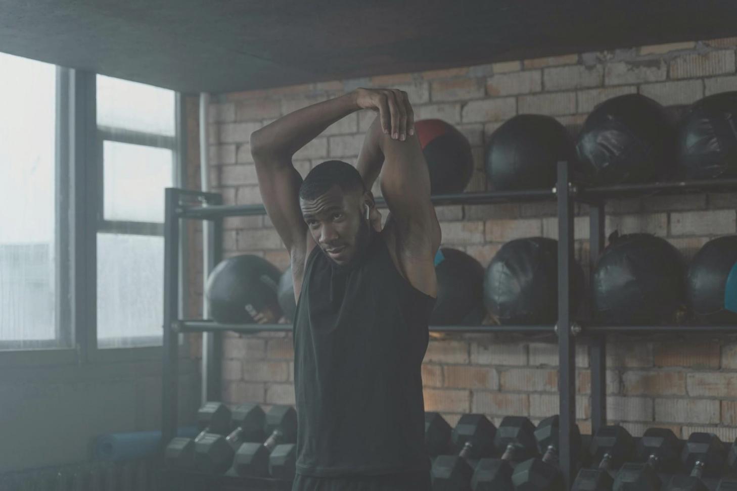 Flexibles Gymnastik-Training in verschiedenen Umgebungen